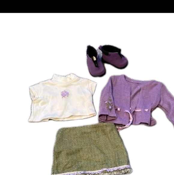 American Girl Go Anywhere Set: embellished T-shirt cardigan skirt and boots
